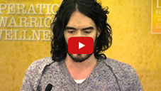Russell Brand: TM gave him “access to a deeper state of happiness” (3:39)